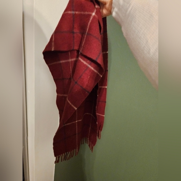 Vintage Nordstrom cashmere scarf - Picture 4 of 5